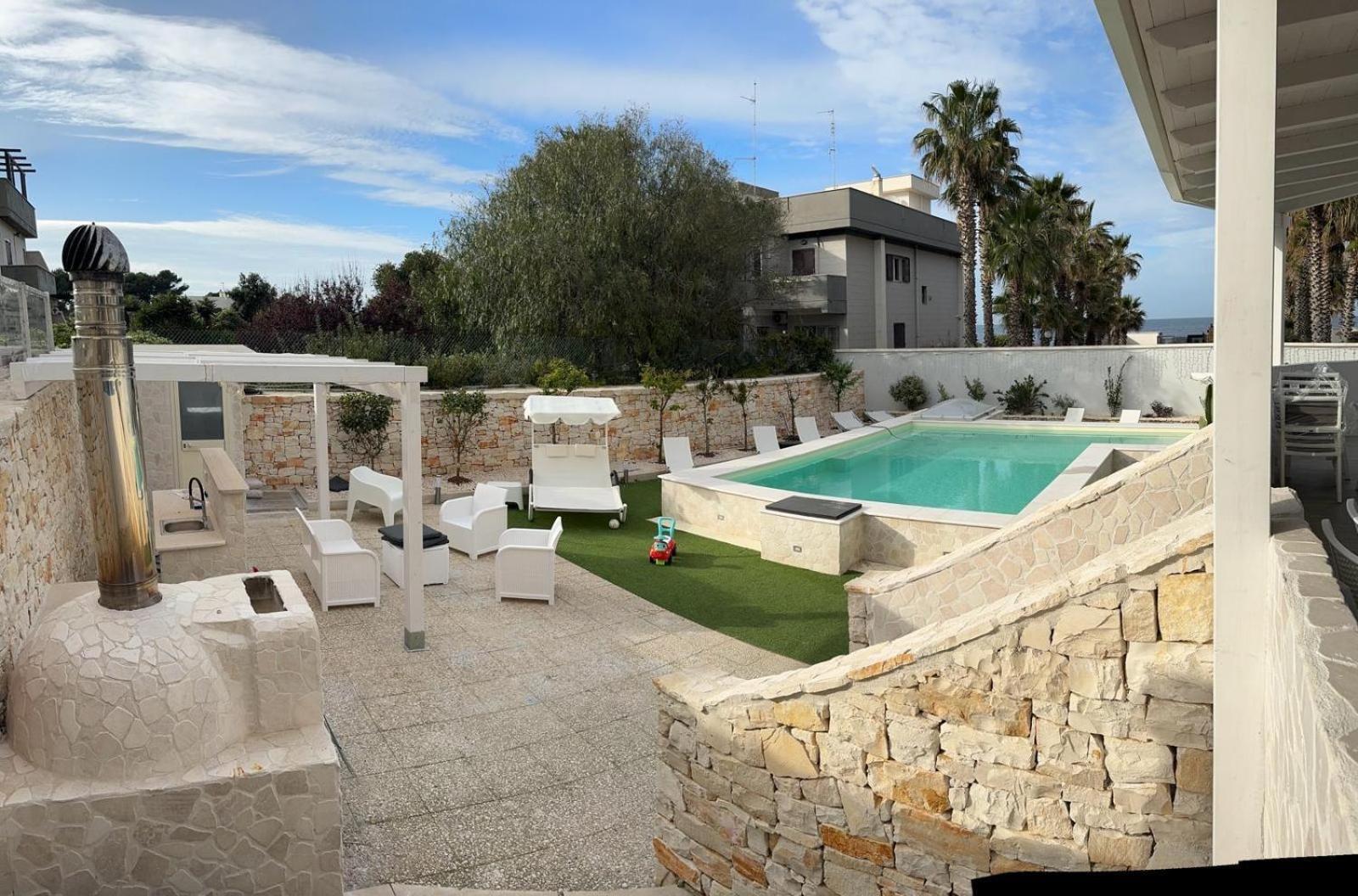 バーリ Casa Al Mare Luxury Bed & Breakfast エクステリア 写真