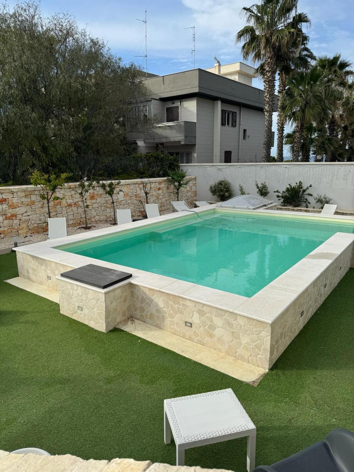 バーリ Casa Al Mare Luxury Bed & Breakfast エクステリア 写真
